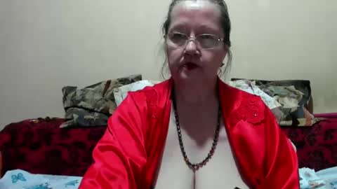 Snapshot of maturemilf chatting on 03.12.25 maturemilf online show from 03.12.25