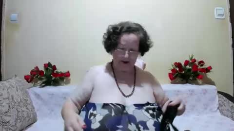 Snapshot of maturemilf chatting on 02.16.26 maturemilf online show from 02.16.26