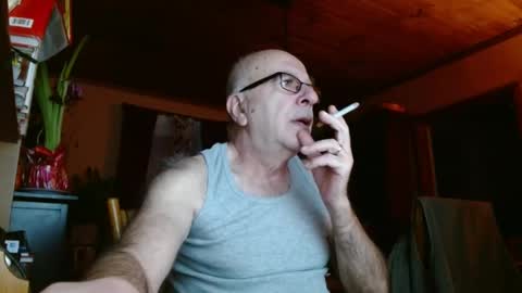 Snapshot of mauriceandre chatting on 01.16.25 Maurice online show from 01.16.25