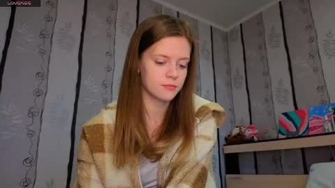 Snapshot of maurineneverman chatting on 04.18.26 Lucy online show from 04.18.26