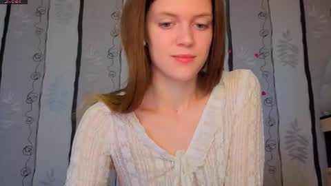 Snapshot of maurineneverman chatting on 06.15.26 Lucy online show from 06.15.26