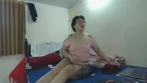 Snapshot of mauroluxandra chatting on 05.23.26 mauroluxandra online show from 05.23.26