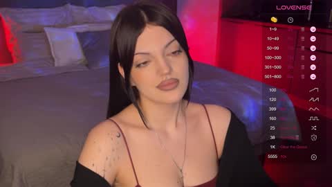 Mavis online show from 11.13.25