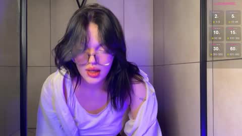Snapshot of mavis_crystal chatting on 02.01.26 Mavis online show from 02.01.26