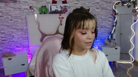 Mavis  online show from 01.15.26