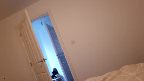 Snapshot of max_0737 chatting on 09.22.25 max_0737 online show from 09.22.25