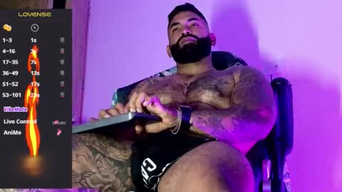 max__prada online show from 01.08.26