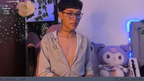 Snapshot of max_beloved chatting on 10.30.25 Max online show from 10.30.25