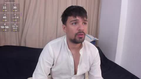 Snapshot of max_ed chatting on 06.10.26 edward online show from 06.10.26