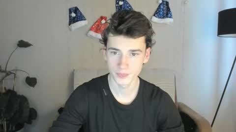 Snapshot of max_foks chatting on 01.06.26 Max online show from 01.06.26