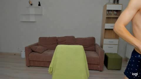 Snapshot of max_foks_ chatting on 04.20.26 max_foks_ online show from 04.20.26