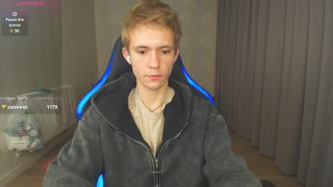 Max Gen with tats 24years  And Ethan without tats 20 years online show from 12.21.24