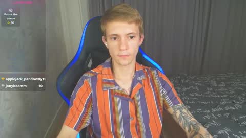 Max Gen with tats 24years  And Ethan without tats 20 years online show from 01.30.25