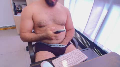Snapshot of max_love25 chatting on 05.09.26 max_love25 online show from 05.09.26