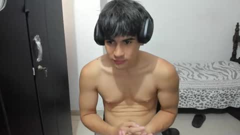 Snapshot of max_miller66 chatting on 09.16.25 Max online show from 09.16.25