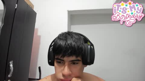 Snapshot of max_miller66 chatting on 09.19.25 Max online show from 09.19.25