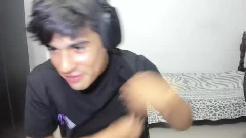 Snapshot of max_miller66 chatting on 10.06.25 Max online show from 10.06.25