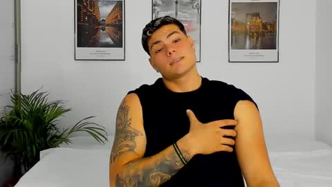 MAX MIULLER online show from 10.18.25