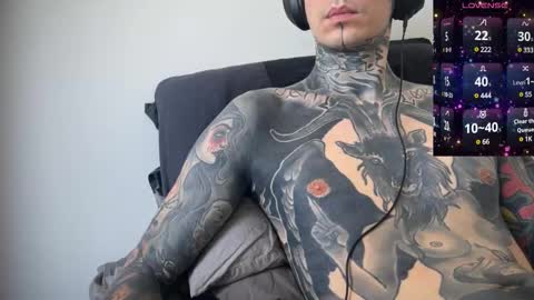 Snapshot of max_reaves chatting on 03.05.25 online show from 03.05.25