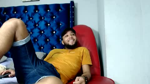 Snapshot of max_sexyhot26 chatting on 12.28.24 max_sexyhot26 online show from 12.28.24