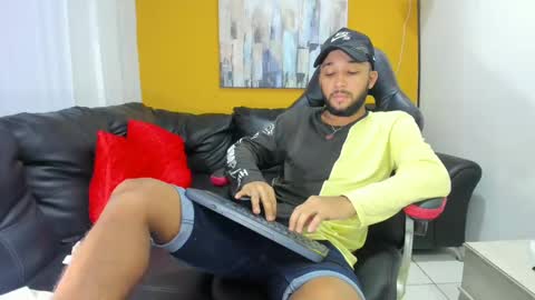 Snapshot of max_sexyhot26 chatting on 01.09.25 max_sexyhot26 online show from 01.09.25