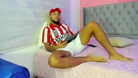 Snapshot of max_sexyhot26 chatting on 01.26.25 max_sexyhot26 online show from 01.26.25