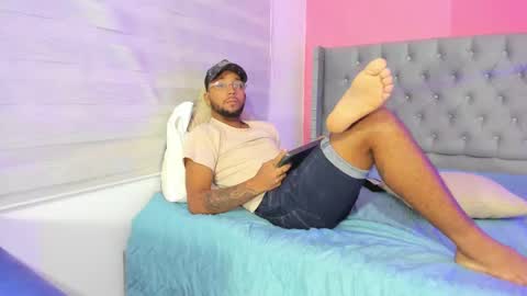 Snapshot of max_sexyhot26 chatting on 01.28.25 max_sexyhot26 online show from 01.28.25