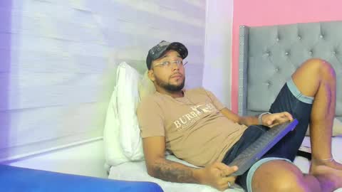 Snapshot of max_sexyhot26 chatting on 01.30.25 max_sexyhot26 online show from 01.30.25