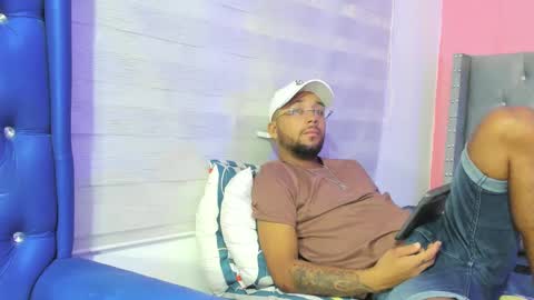 Snapshot of max_sexyhot26 chatting on 02.05.25 max_sexyhot26 online show from 02.05.25