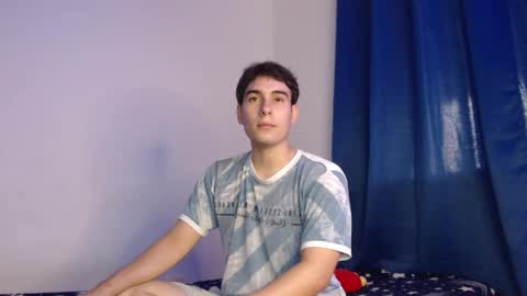 Snapshot of max_snow1616 chatting on 11.23.25 max_snow1616 online show from 11.23.25