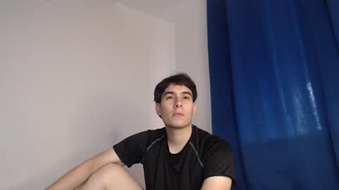 Snapshot of max_snow1616 chatting on 11.26.25 max_snow1616 online show from 11.26.25