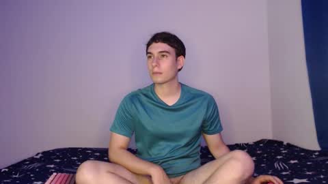 Snapshot of max_snow1616 chatting on 12.05.25 max_snow1616 online show from 12.05.25