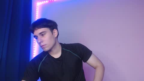 Snapshot of max_snow1616 chatting on 02.04.26 max_snow1616 online show from 02.04.26