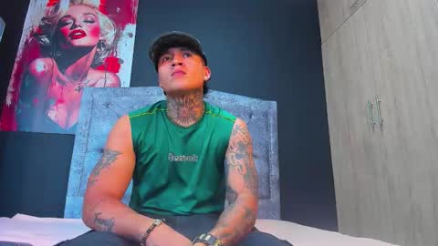 Snapshot of max_tatto chatting on 11.18.25 max_tatto online show from 11.18.25