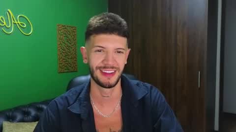 Max Taylor online show from 12.25.24