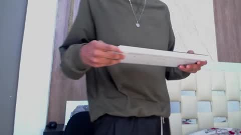 max online show from 10.01.25