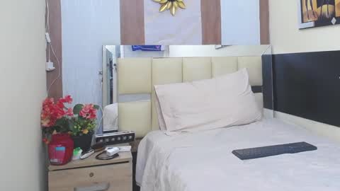 max online show from 10.16.25