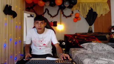 max online show from 10.20.25