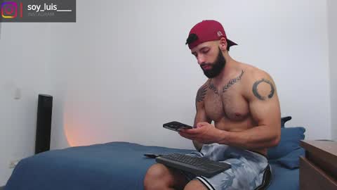 Snapshot of max_xl_ chatting on 05.16.26 max_xl_ online show from 05.16.26