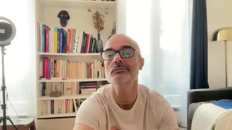 Max Mikado online show from 03.23.26