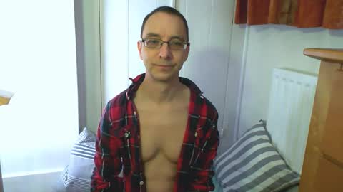 Max Davies online show from 12.15.25