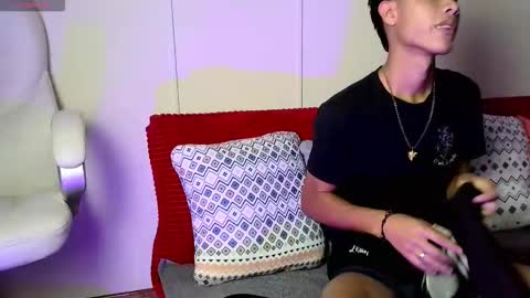 Snapshot of maxfont chatting on 10.14.25 maxfont online show from 10.14.25