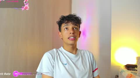 Snapshot of maxfrost1 chatting on 06.19.26 Max online show from 06.19.26