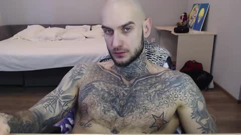Snapshot of maxi_foxxx chatting on 03.12.25 Maximus Fox online show from 03.12.25