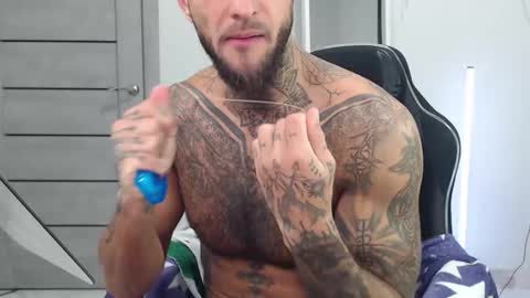 Snapshot of maxi_foxxx chatting on 09.18.25 Maximus Fox online show from 09.18.25
