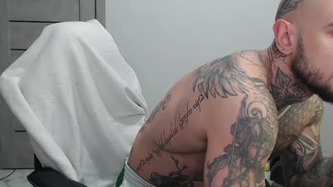 Snapshot of maxi_foxxx chatting on 04.26.26 Maximus Fox online show from 04.26.26