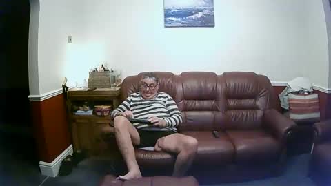 MAX online show from 01.08.25