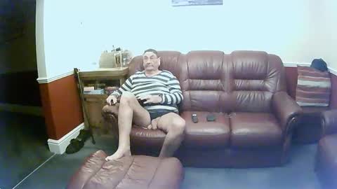 MAX online show from 01.15.25