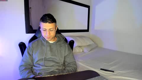 MAXI      online show from 10.20.25