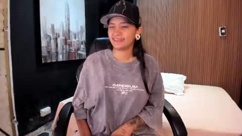 Snapshot of maxigarcia_ chatting on 06.16.26 Maxi online show from 06.16.26